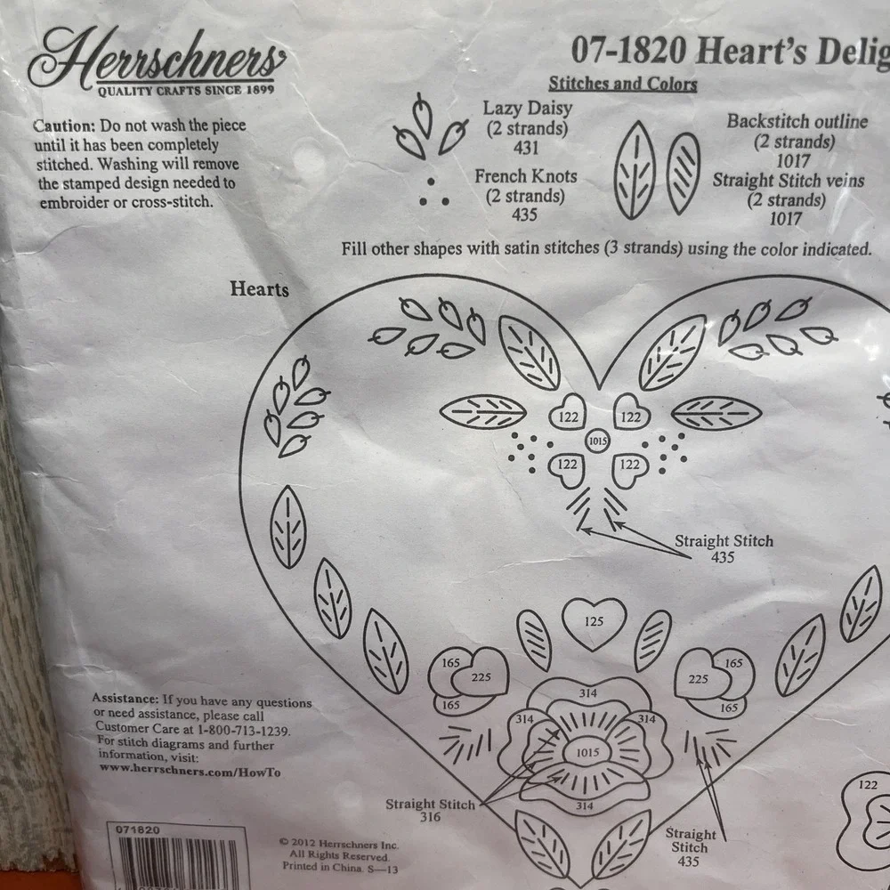 Lot‎ of 2 Herrschners Heart's Delight Quilt Block Set of 6 Needlepoint